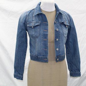 Gap Women's size small medium/dark wash denim jacket